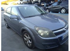 opel astra h berlina del año 2004