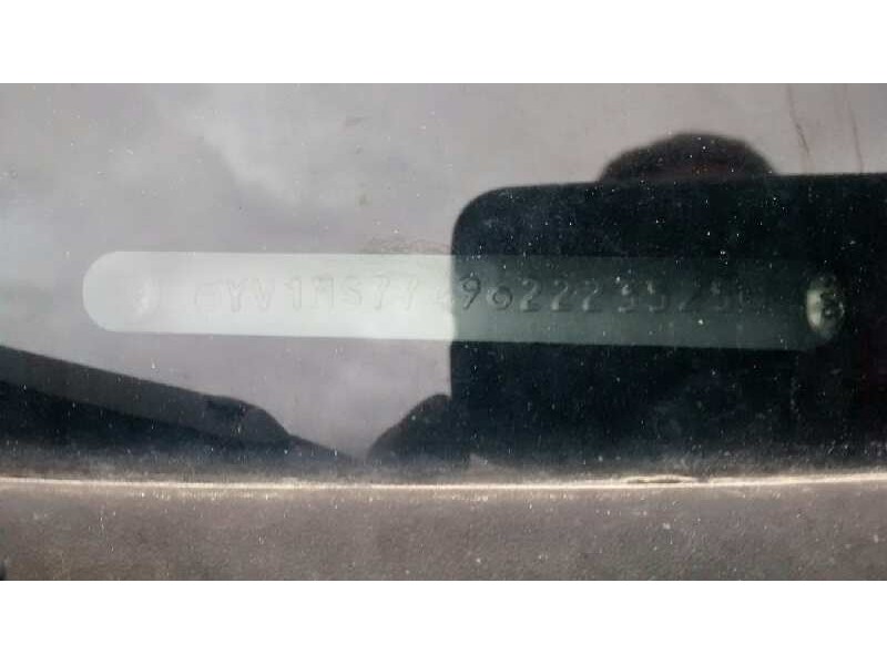 volvo s40 berlina del año 2006