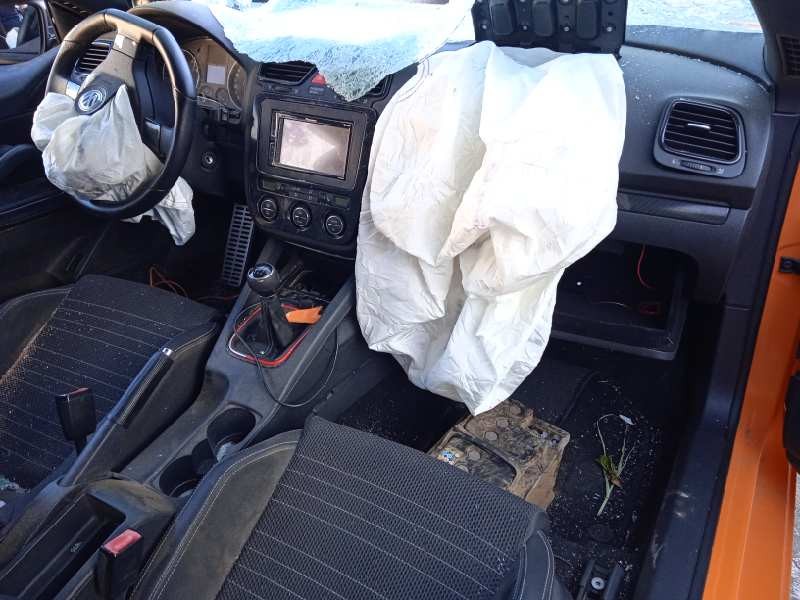 volkswagen scirocco (137) del año 2008