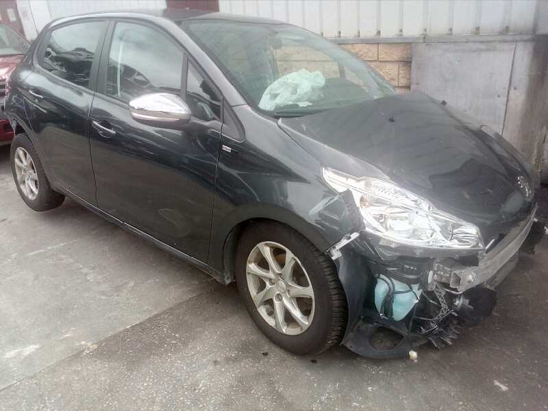 peugeot 208 del año 2015