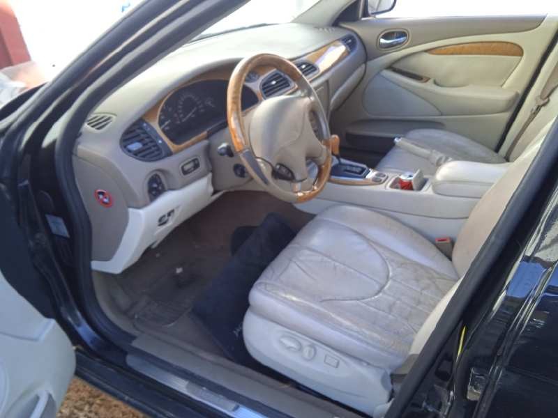 jaguar s-type del año 1999