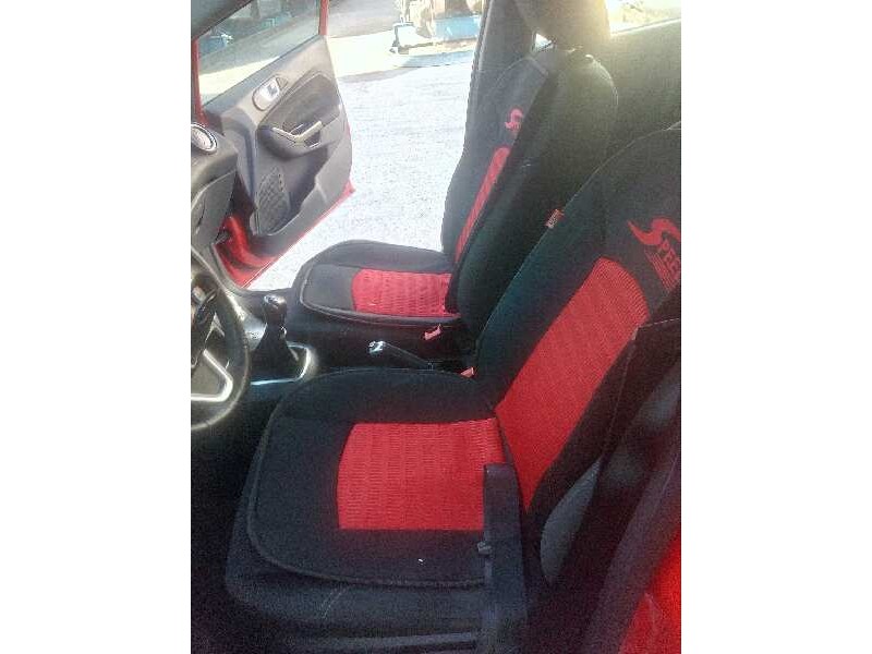 ford fiesta (ccn) del año 2015