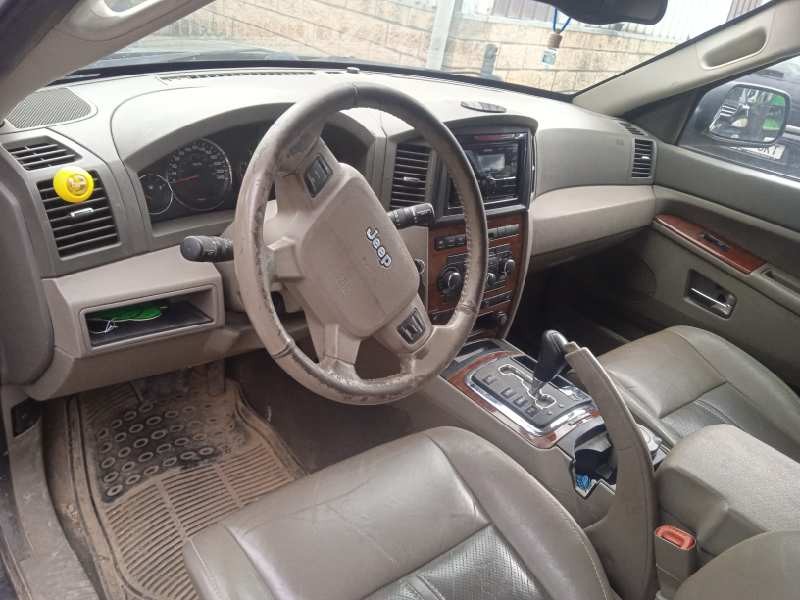 jeep gr. cherokee (wh) del año 2005