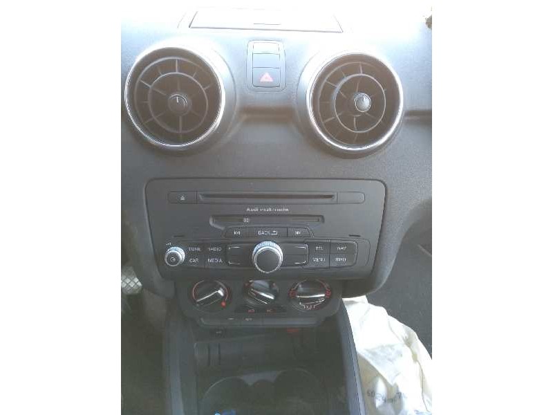 audi a1 sportback (8xa) del año 2013