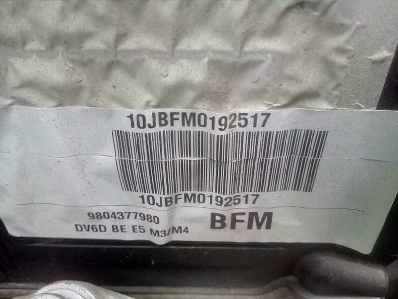 peugeot 208 del año 2015