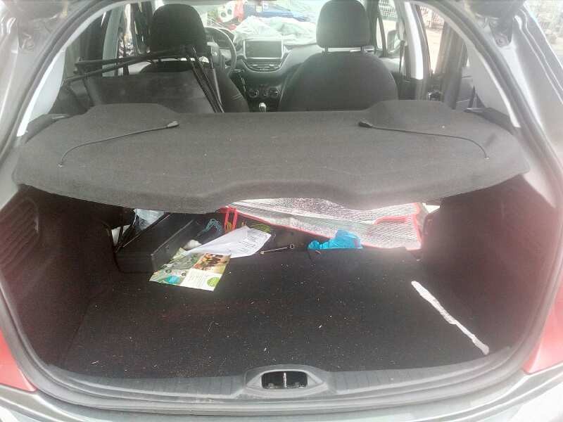 peugeot 208 del año 2015