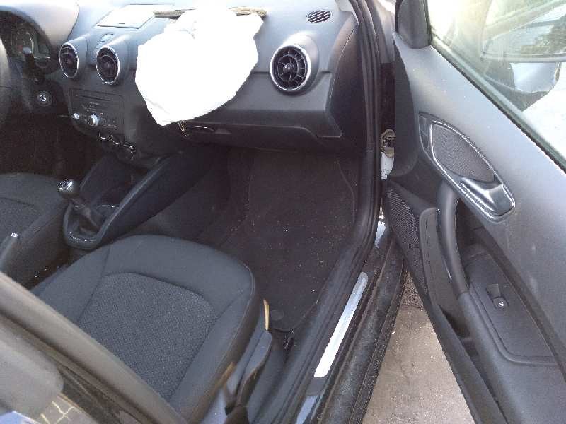 audi a1 sportback (8xa) del año 2013