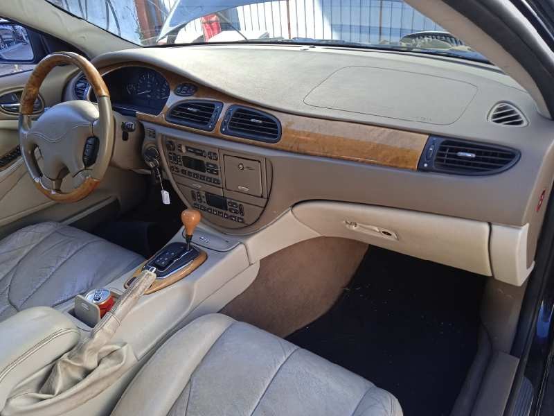 jaguar s-type del año 1999