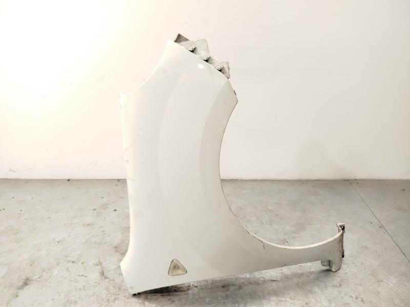 ALETA DELANTERA DERECHA 631009162R 