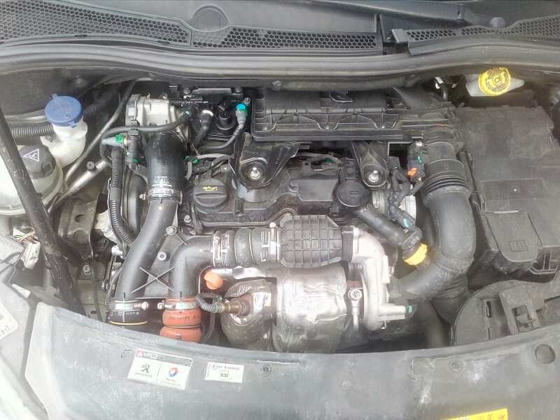 peugeot 208 del año 2015