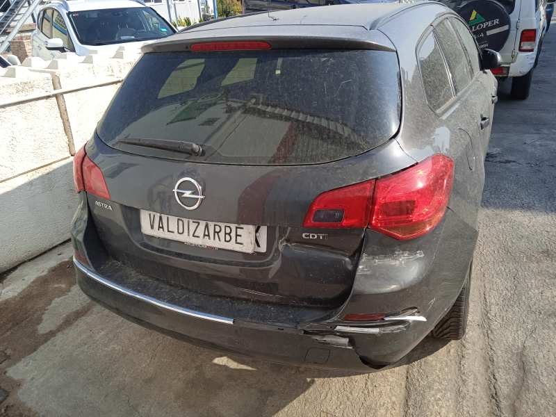 opel astra j sports tourer del año 2011