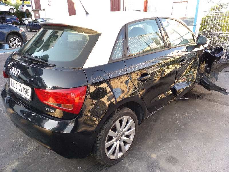 audi a1 sportback (8xa) del año 2013