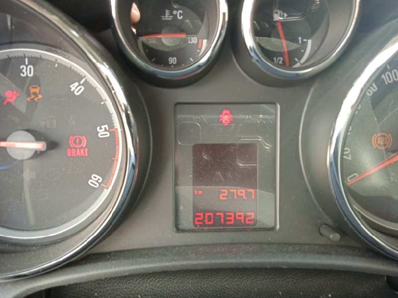 opel astra j sports tourer del año 2011