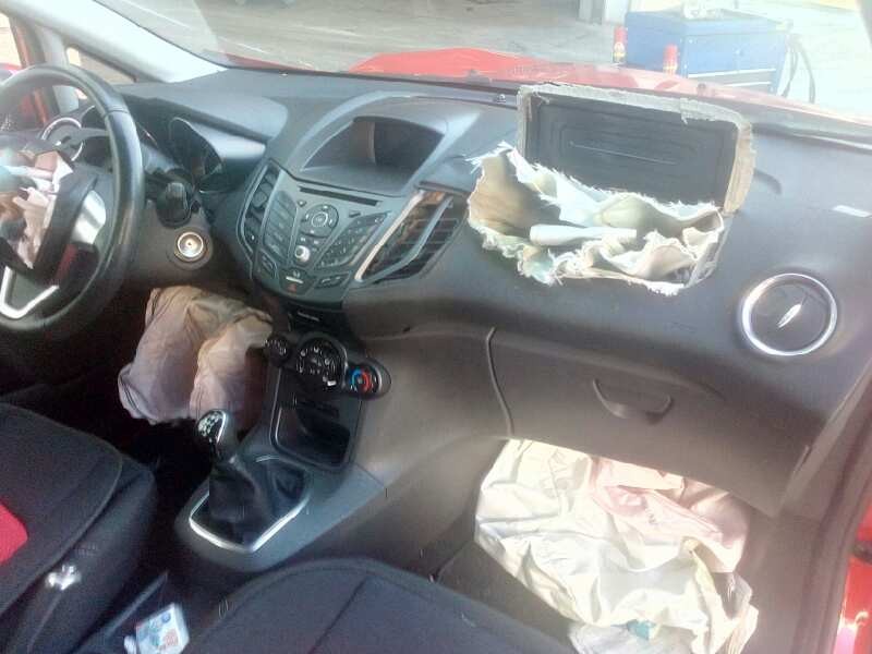 ford fiesta (ccn) del año 2015