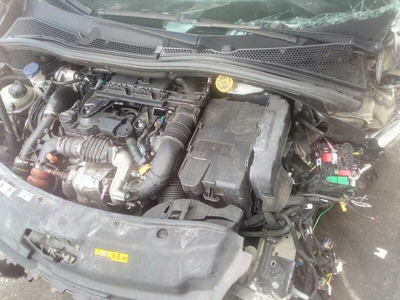 peugeot 208 del año 2015