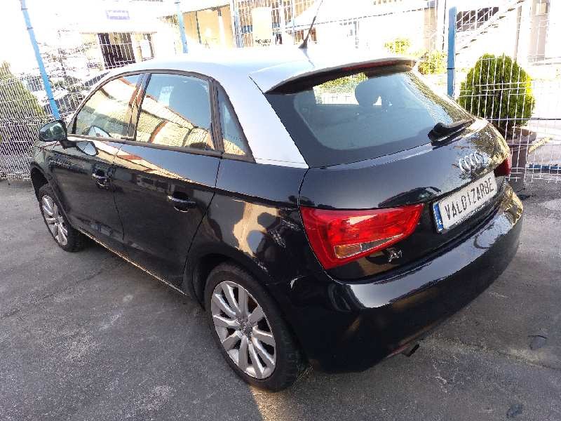 audi a1 sportback (8xa) del año 2013