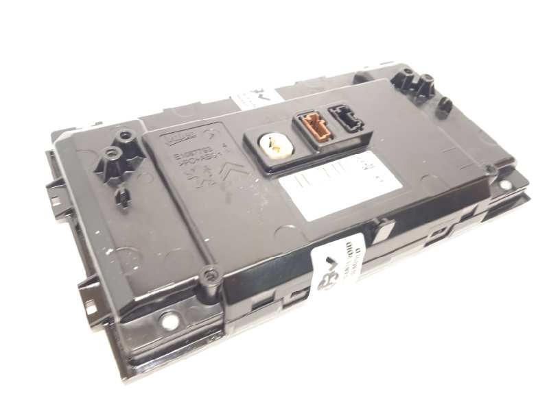 Recambio de pantalla multifuncion para peugeot 308 style referencia OEM IAM 9811486280  