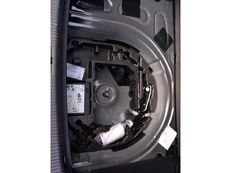 audi a1 sportback (8xa) del año 2013