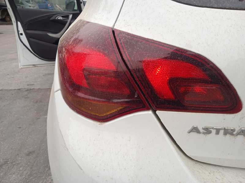 opel astra j lim. del año 2010