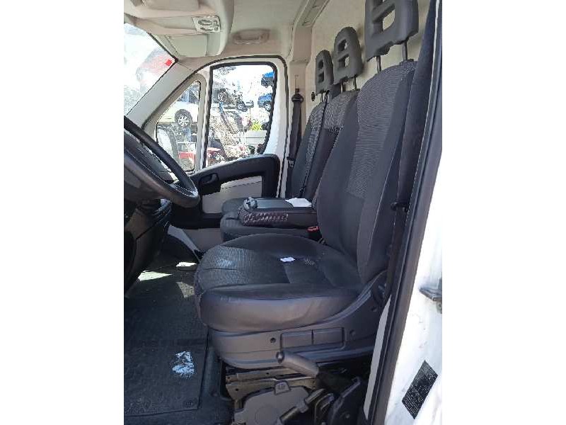 peugeot boxer caja cerr. techo elevado (bat.4035)(333/335)(2007 =>) del año 2013