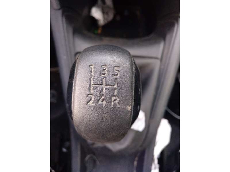 peugeot 208 del año 2013