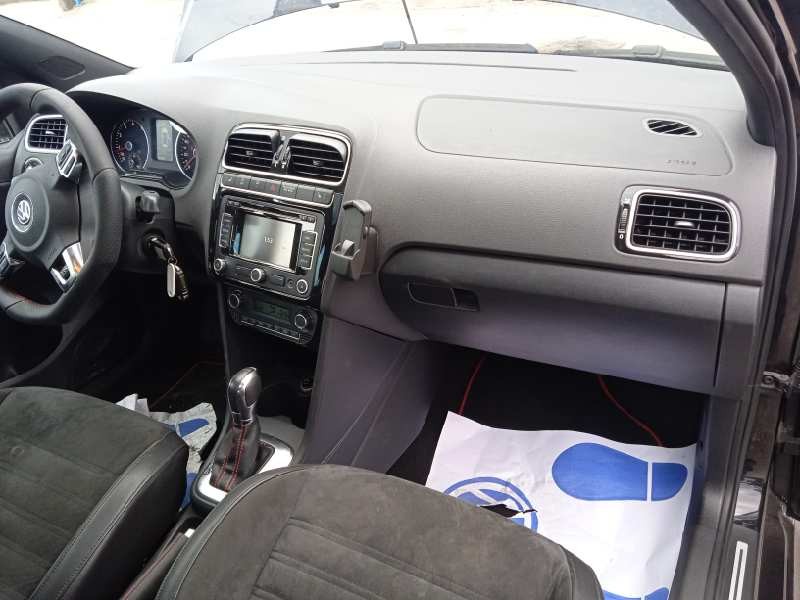 volkswagen polo (6r1) del año 2010