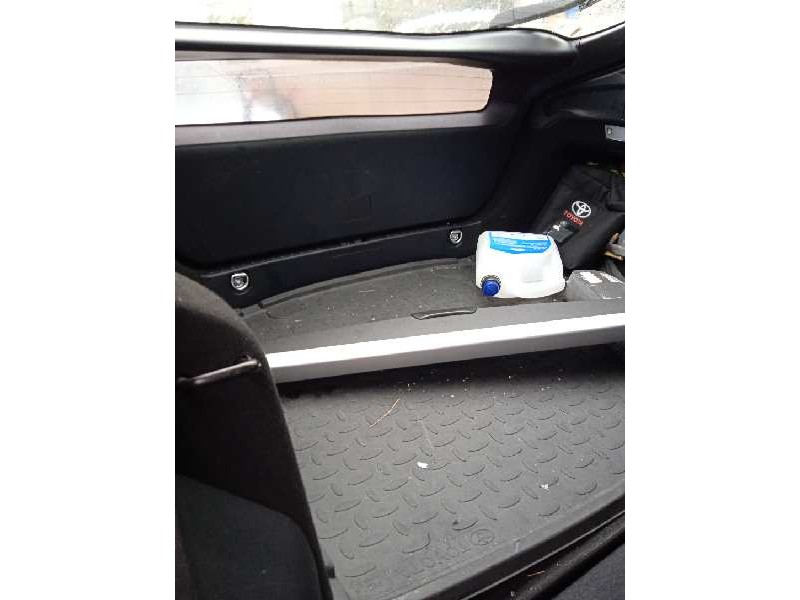 toyota prius (zvw50) del año 2020