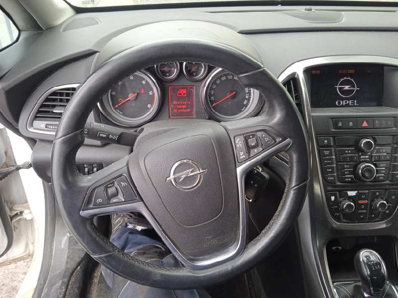 opel astra j lim. del año 2010