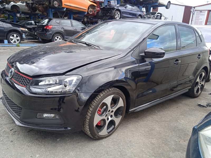 volkswagen polo (6r1) del año 2010