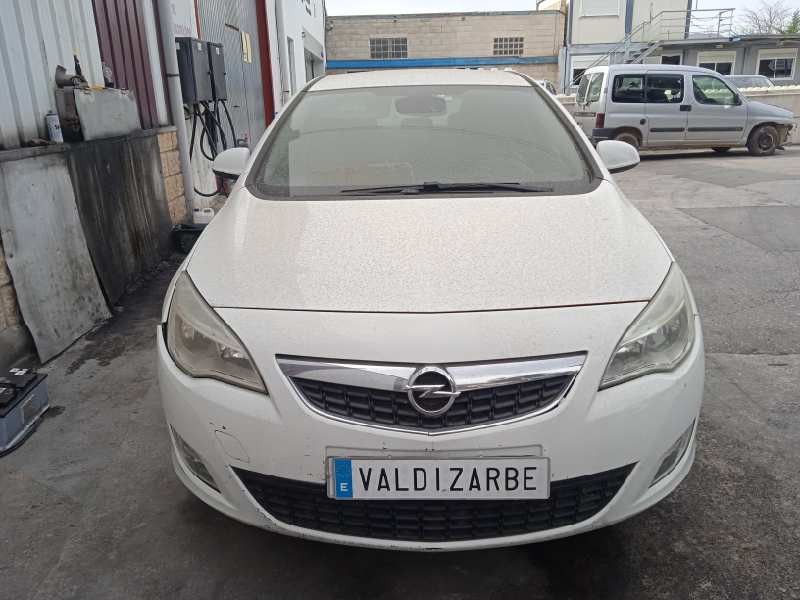 opel astra j lim. del año 2010