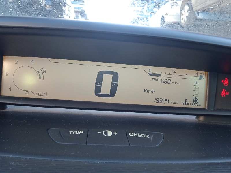 citroën c4 berlina del año 2009