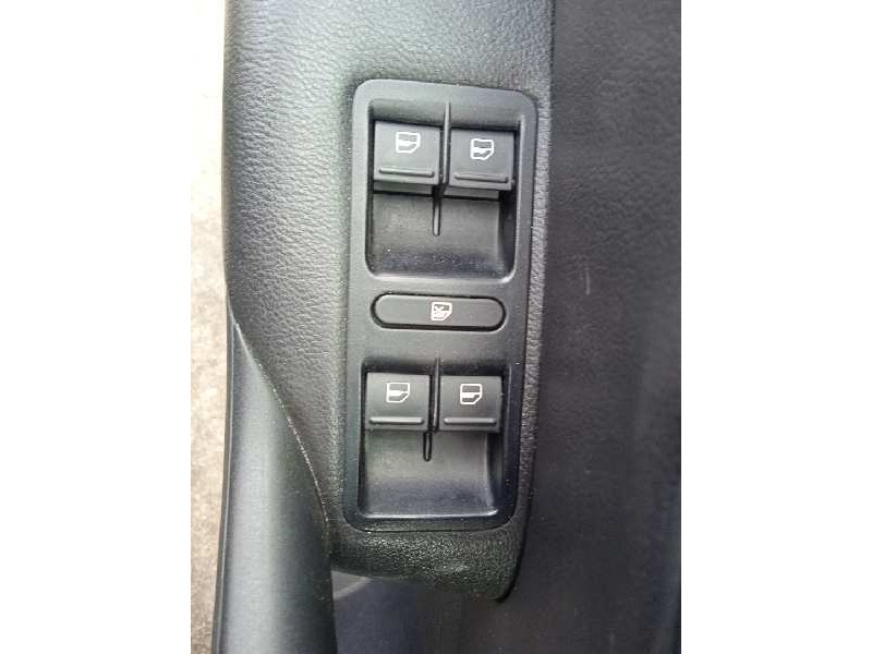 volkswagen polo (6r1) del año 2010