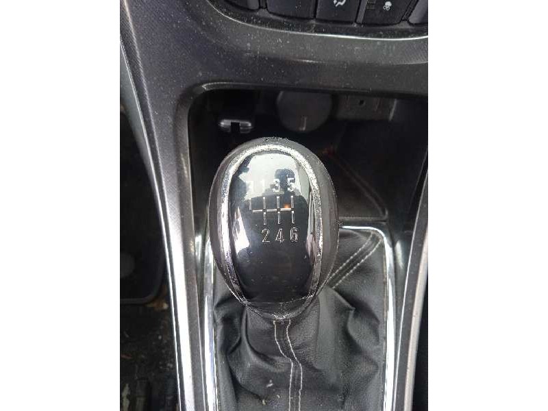 opel astra j lim. del año 2010