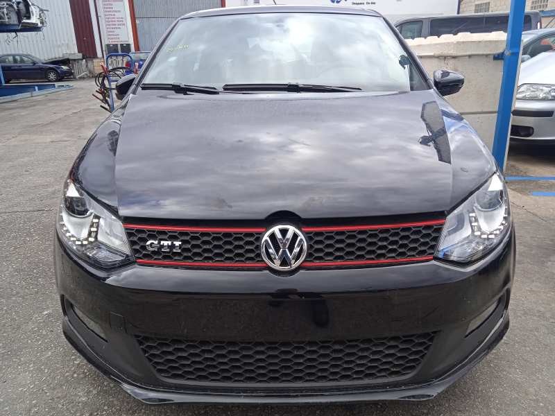 volkswagen polo (6r1) del año 2010