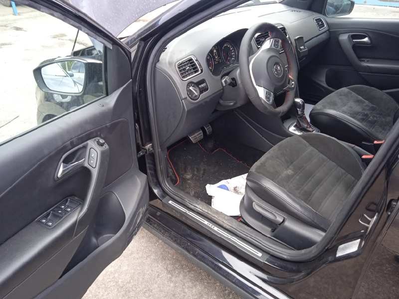 volkswagen polo (6r1) del año 2010