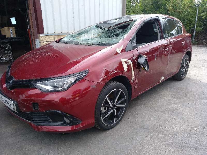 toyota auris del año 2018