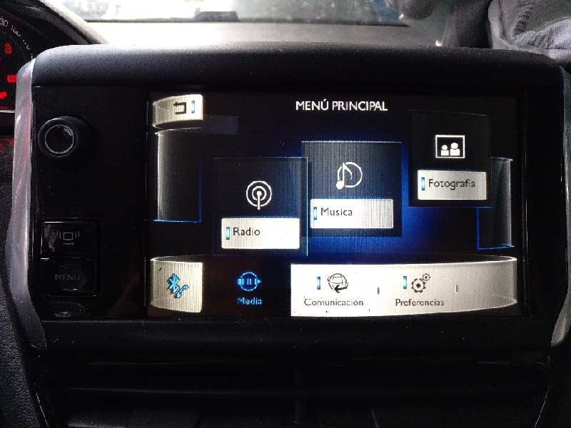 peugeot 208 del año 2013