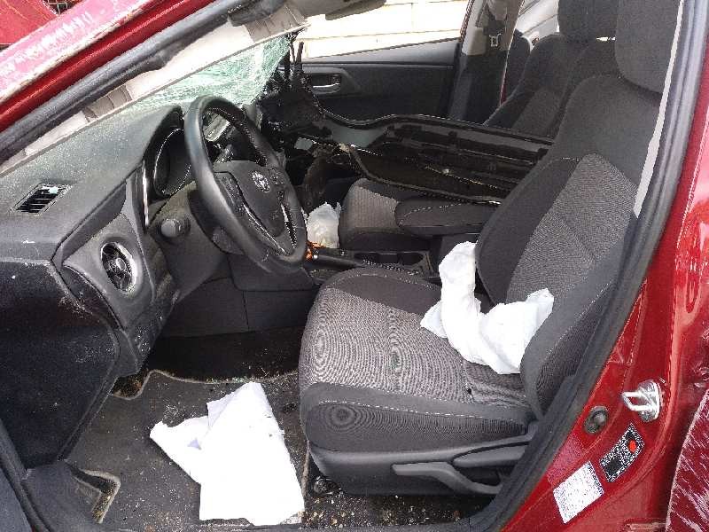 toyota auris del año 2018