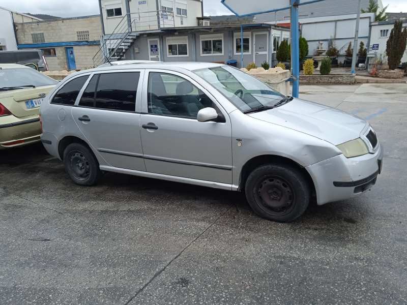 skoda fabia familiar (6y5) del año 2002