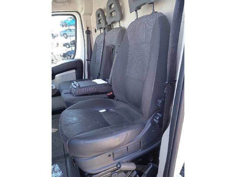 peugeot boxer caja cerr. techo elevado (bat.4035)(333/335)(2007 =>) del año 2013