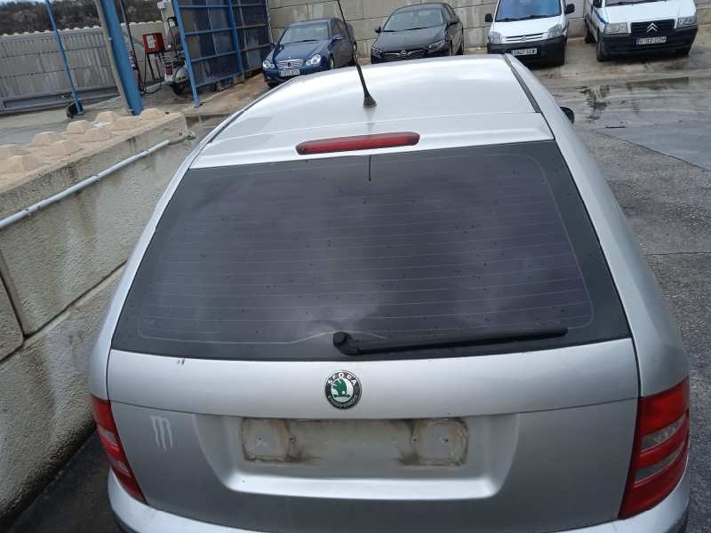 skoda fabia familiar (6y5) del año 2002