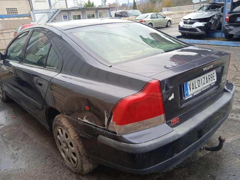 volvo s60 berlina del año 2002
