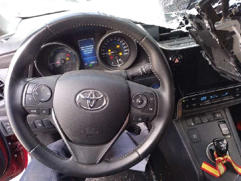 toyota auris del año 2018