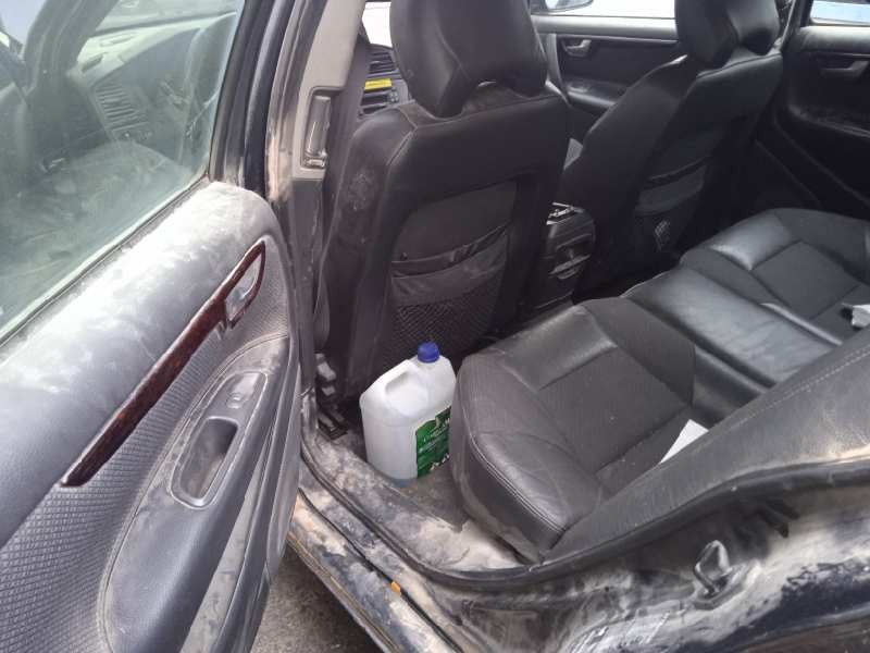 volvo s60 berlina del año 2002