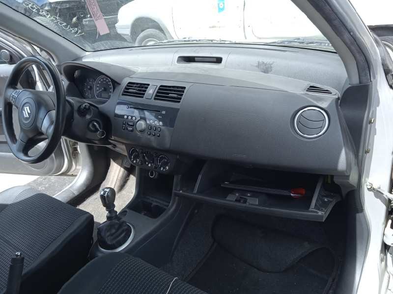 suzuki swift berlina (mz) del año 2007