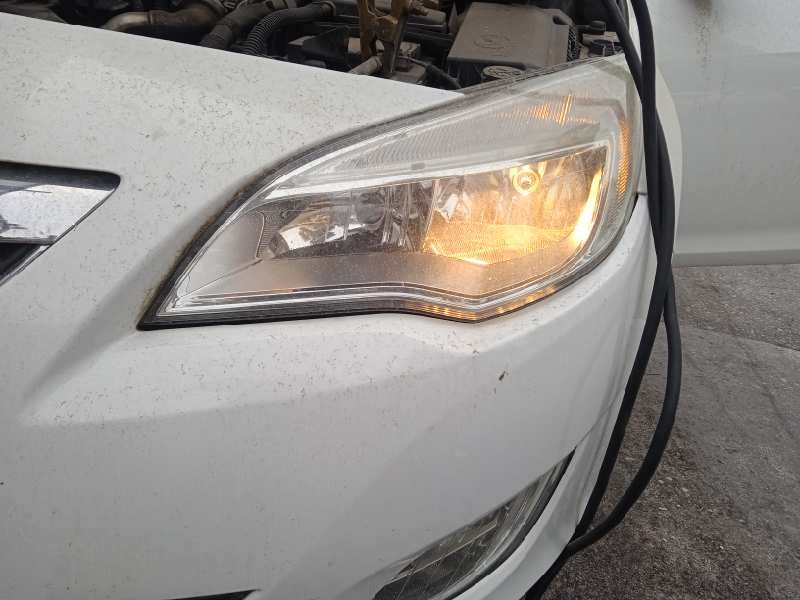 opel astra j lim. del año 2010