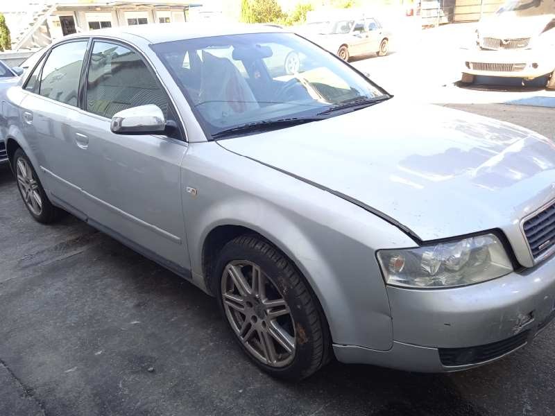 audi a4 berlina (8e) del año 2001