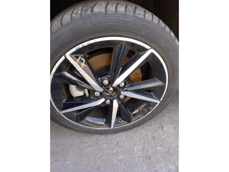 toyota auris del año 2018