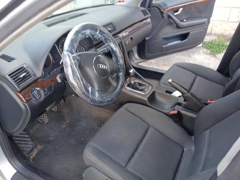 audi a4 berlina (8e) del año 2001
