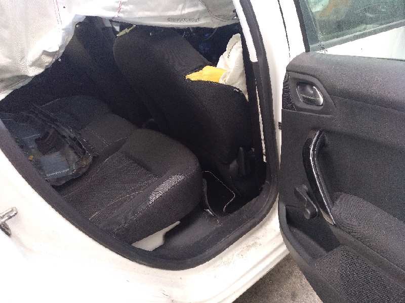 peugeot 208 del año 2013